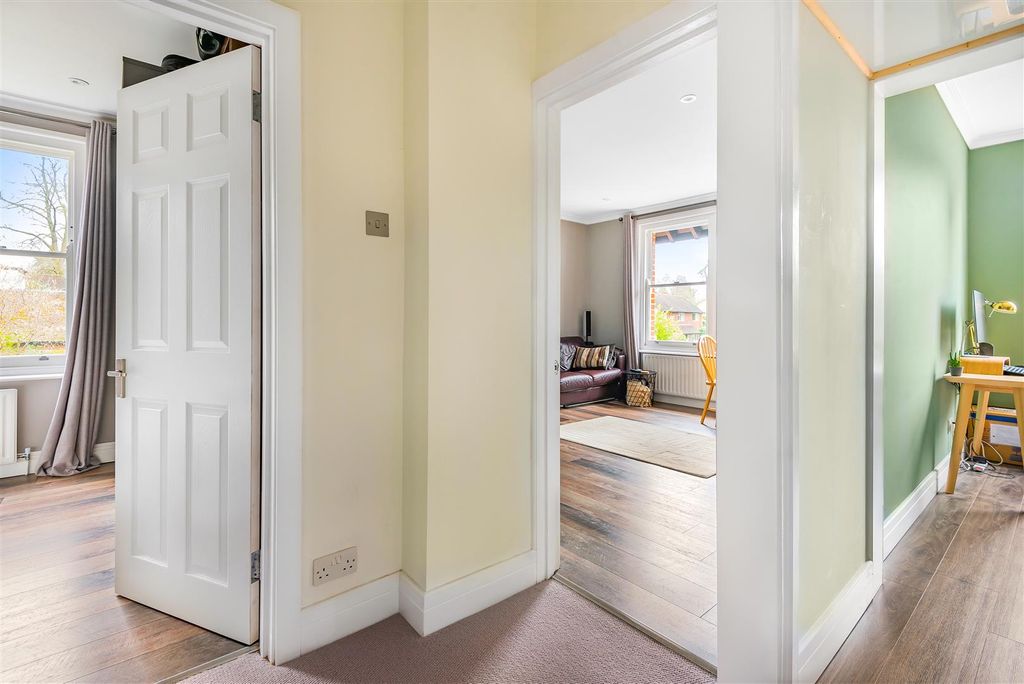 Additional image 12 of 2 bed flat for saleDukes Ride, Crowthorne, Berkshire RG45