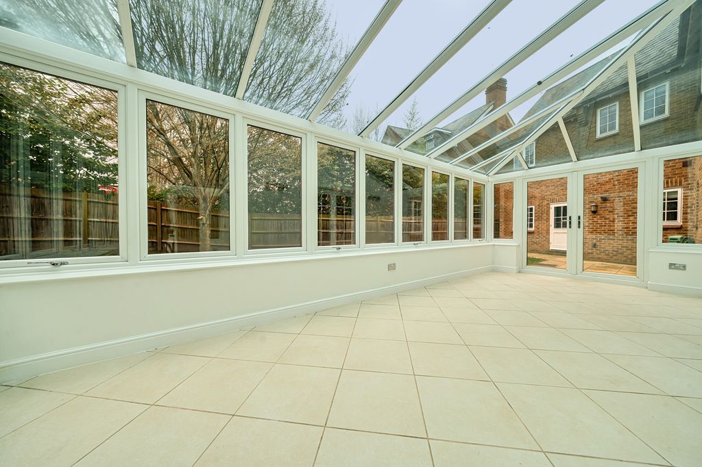 Additional image 5 of 6 bed detached house for saleHighgrove Avenue, Ascot SL5