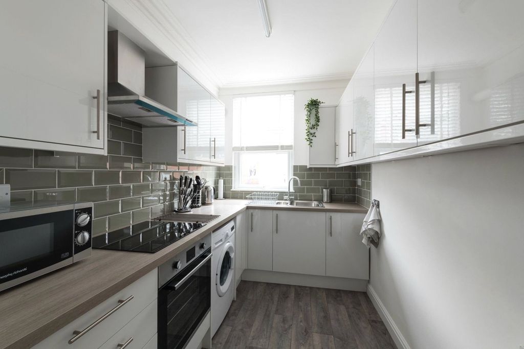 Additional image 5 of 10 bed terraced house for saleMilton Road, Swindon SN1