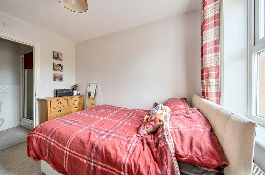 Additional image 15 of 4 bed terraced house for saleEstella Close, Haydon End, Swindon, Wiltshire SN25