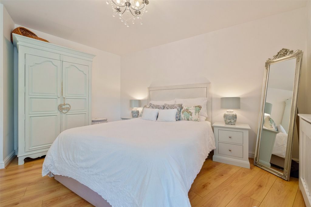 Additional image 8 of 1 bed flat for saleGibson Drive, Bracknell, Bracknell Forest RG12