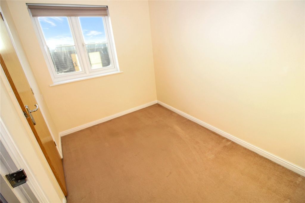 Additional image 8 of 2 bed flat for saleTorun Way, Swindon, Wiltshire SN25