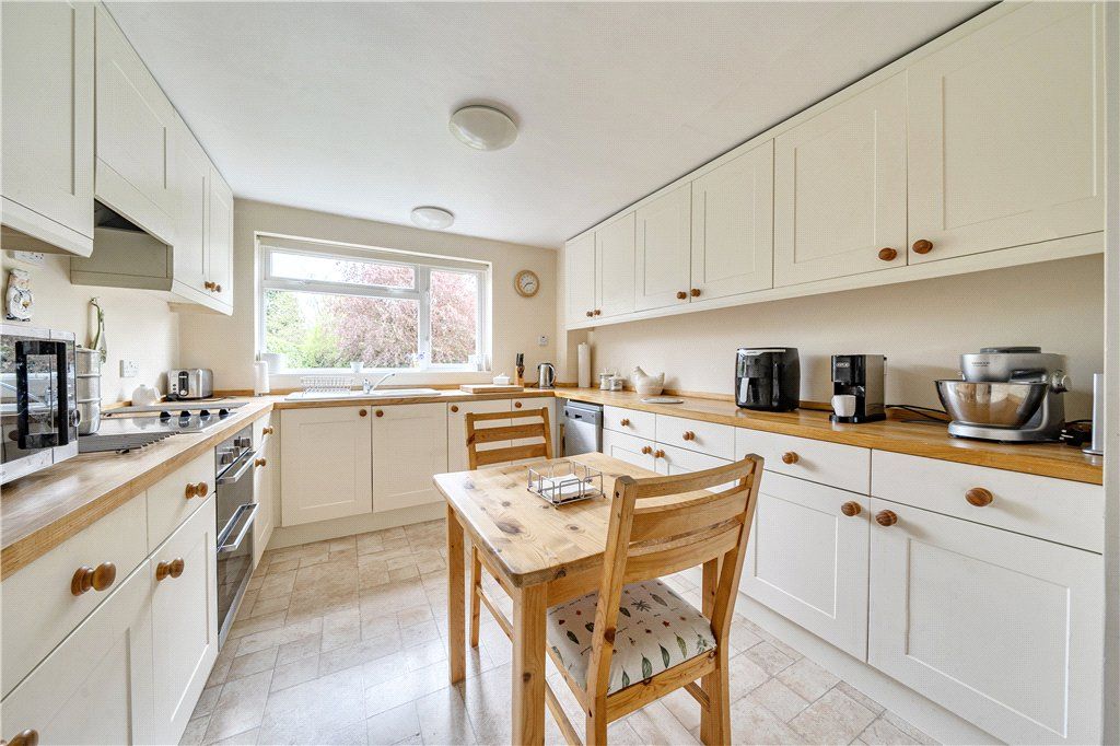 Additional image 3 of 4 bed detached house for salePlantation Road, West Wellow, Romsey, Hampshire SO51