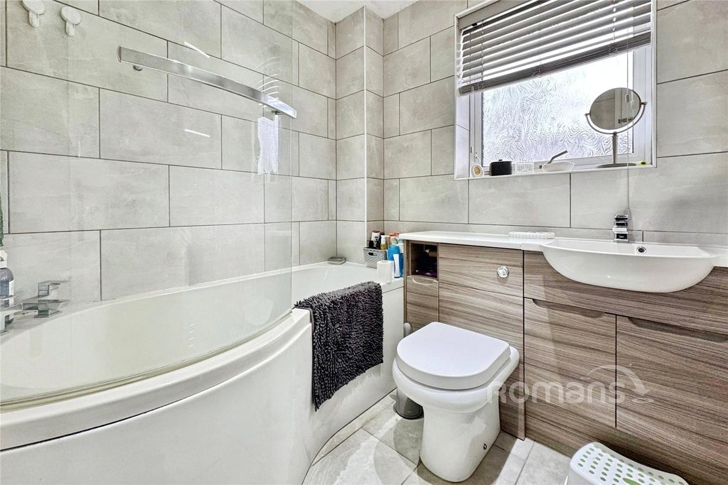 Additional image 11 of 3 bed semi-detached house for saleWargrove Drive, College Town, Sandhurst GU47