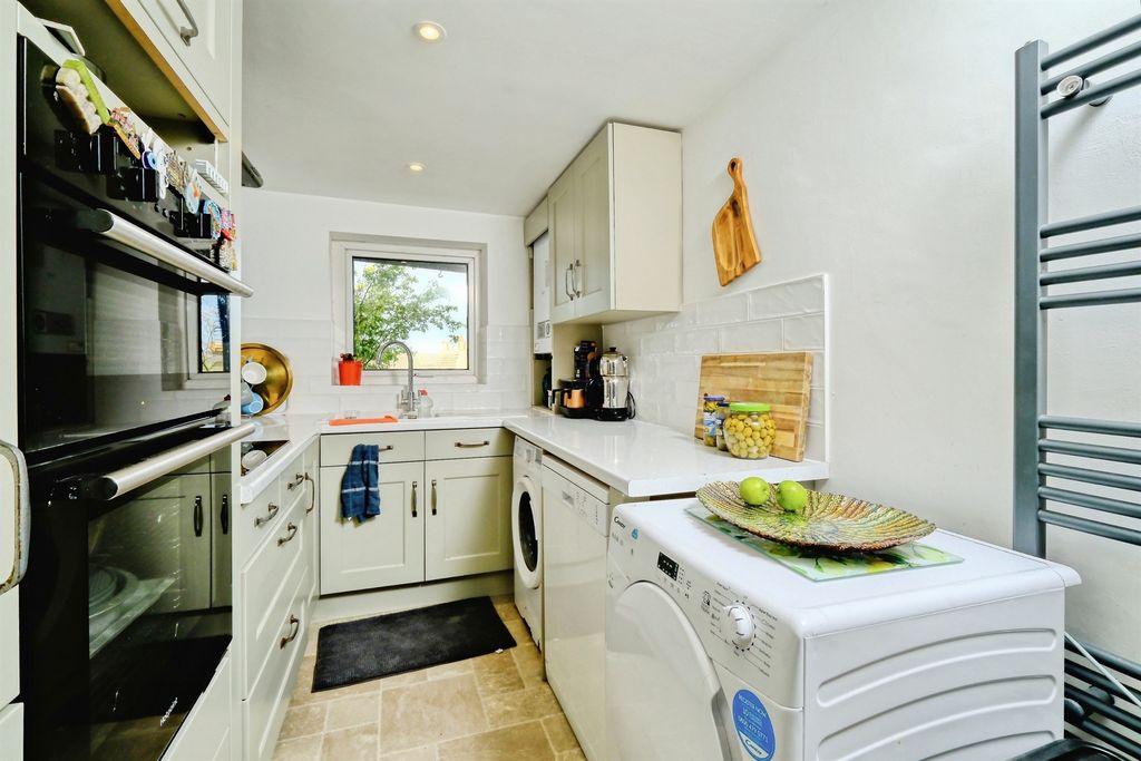 Additional image 6 of 3 bed semi-detached house for saleFowlers Road, Salisbury SP1