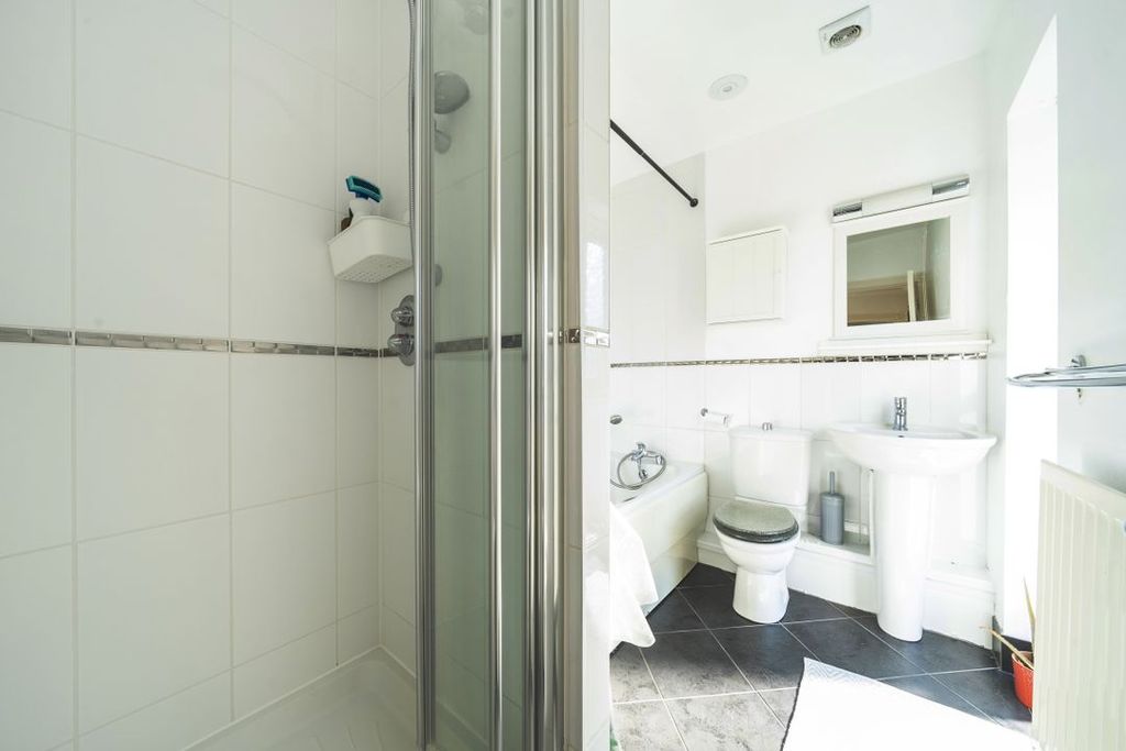 Additional image 15 of 5 bed detached house for saleOkus Road, Swindon SN1