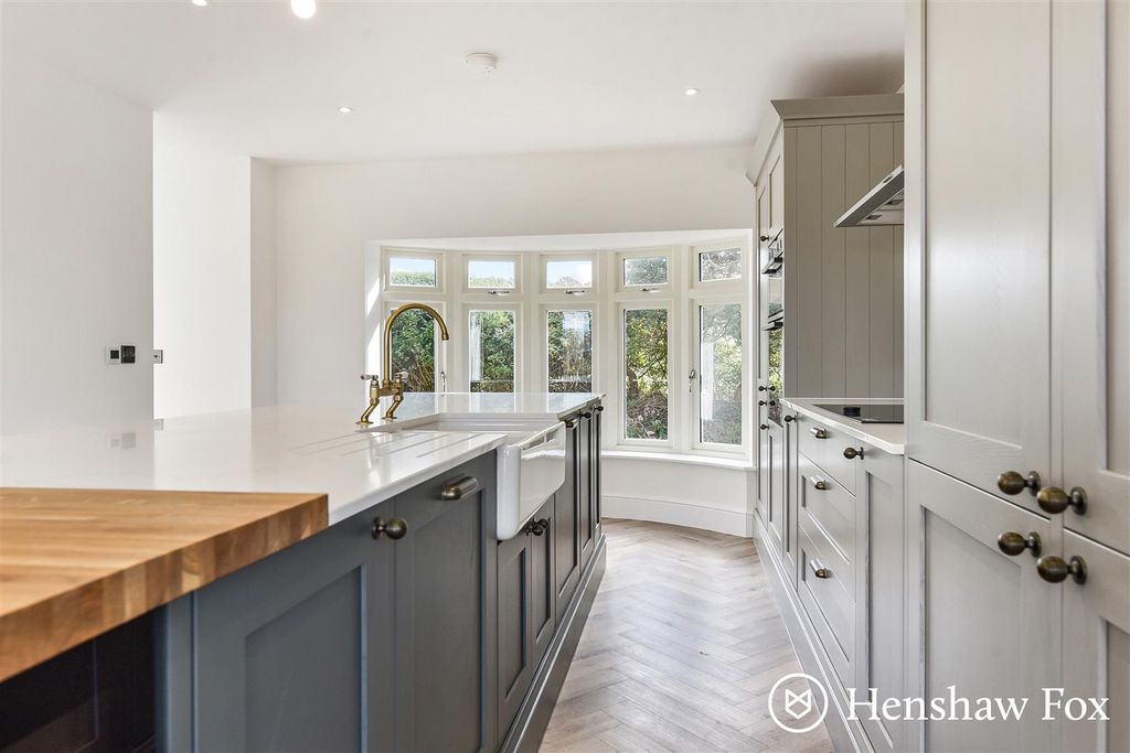 Additional image 6 of 4 bed detached house for saleThe Common, Woodgreen, Fordingbridge SP6