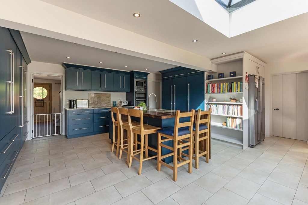 Additional image 4 of 6 bed property for saleCommon Road, Whiteparish, Salisbury SP5