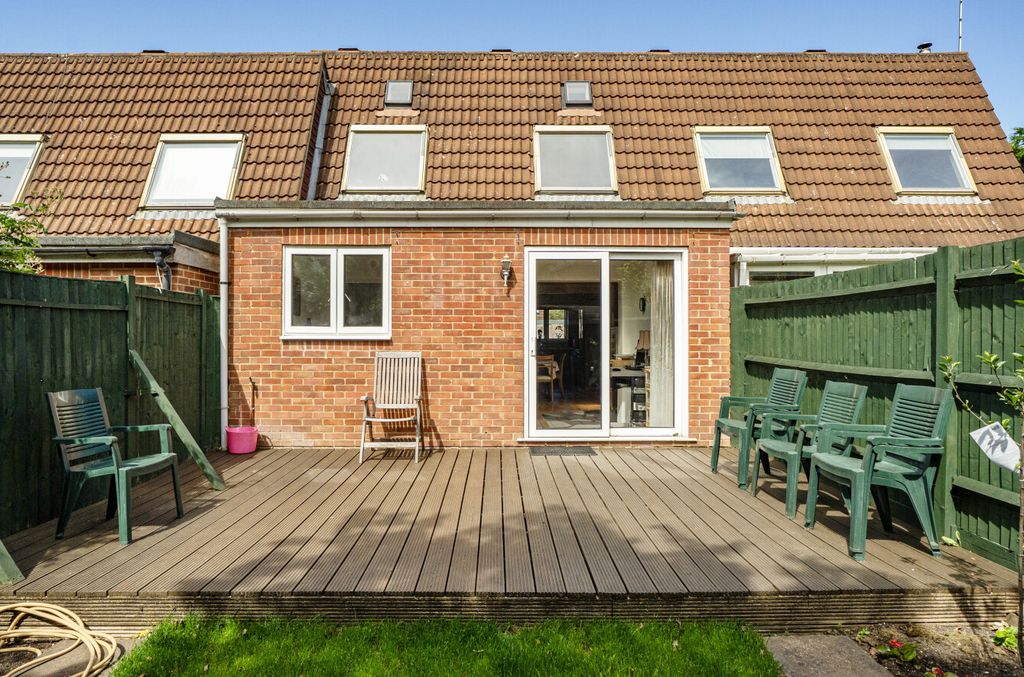 Additional image 16 of 4 bed terraced house for saleWoodies Close, Binfield, Bracknell, Berkshire RG42