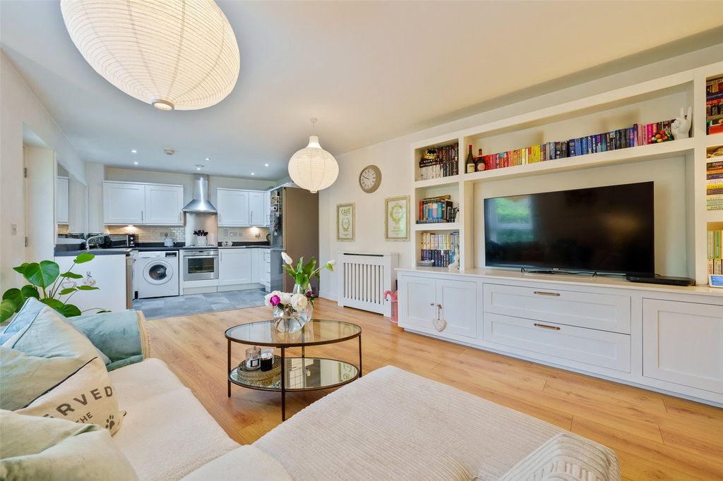 Additional image 5 of 1 bed flat for saleGibson Drive, Bracknell, Bracknell Forest RG12