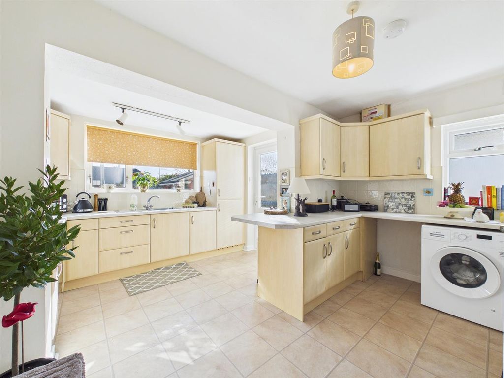 Additional image 3 of 2 bed bungalow for saleRowden Road, Chippenham SN15