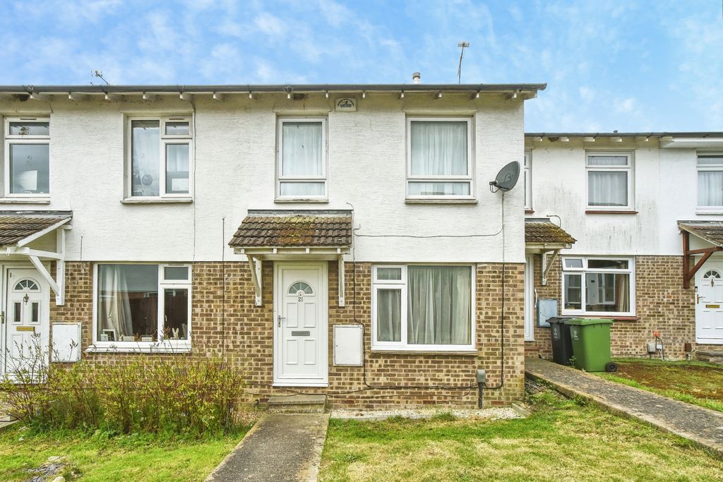 3 bed terraced house for saleLambert Close - Freshbrook, Swindon SN5