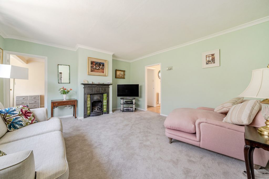 Additional image 2 of 3 bed detached house for saleQueens Close, Ascot SL5