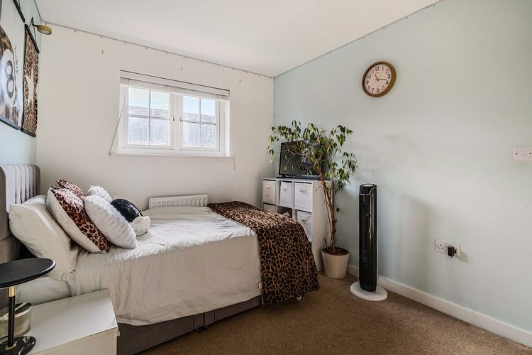 Additional image 10 of 2 bed terraced house for saleEagle Way, Bracknell, Berkshire RG12