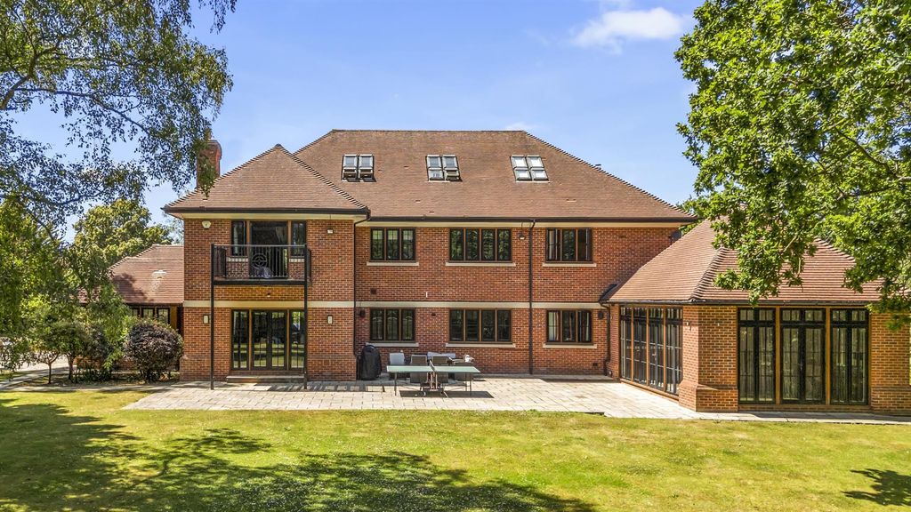 Additional image 27 of 6 bed detached house for saleChavey Down Road, Winkfield Row, Bracknell RG42