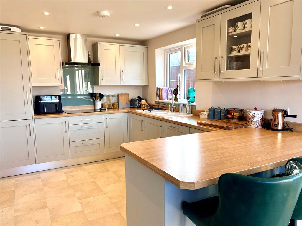 Additional image 2 of 3 bed bungalow for saleTresillian, Semley, Shaftesbury, Dorset SP7