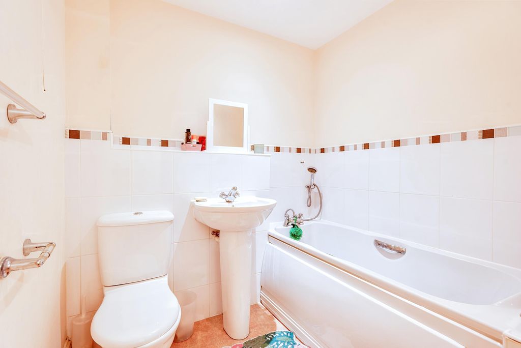 Additional image 8 of 2 bed flat for saleMarbeck Close, Redhouse, Swindon, Wiltshire SN25