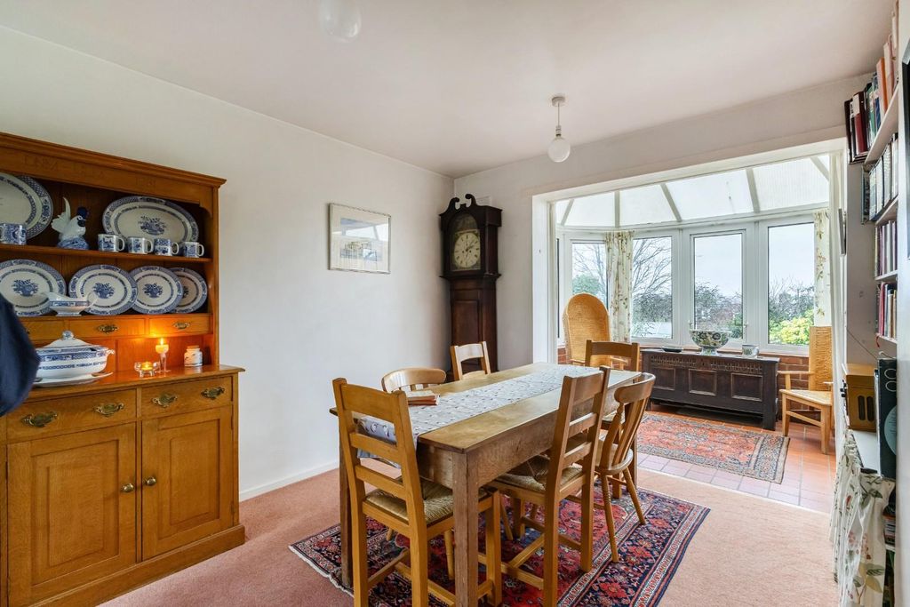 Additional image 7 of 4 bed property for saleAssisi Road, Salisbury SP1