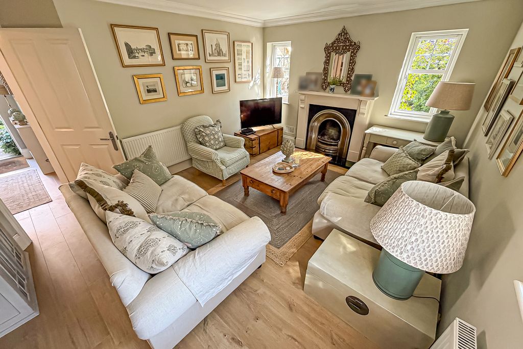 Additional image 6 of 4 bed detached house for saleThe Limes, Haley Green, Bracknell, Berks RG42