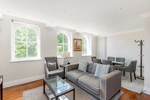 Kensington Gardens Square, Bayswater, London W2