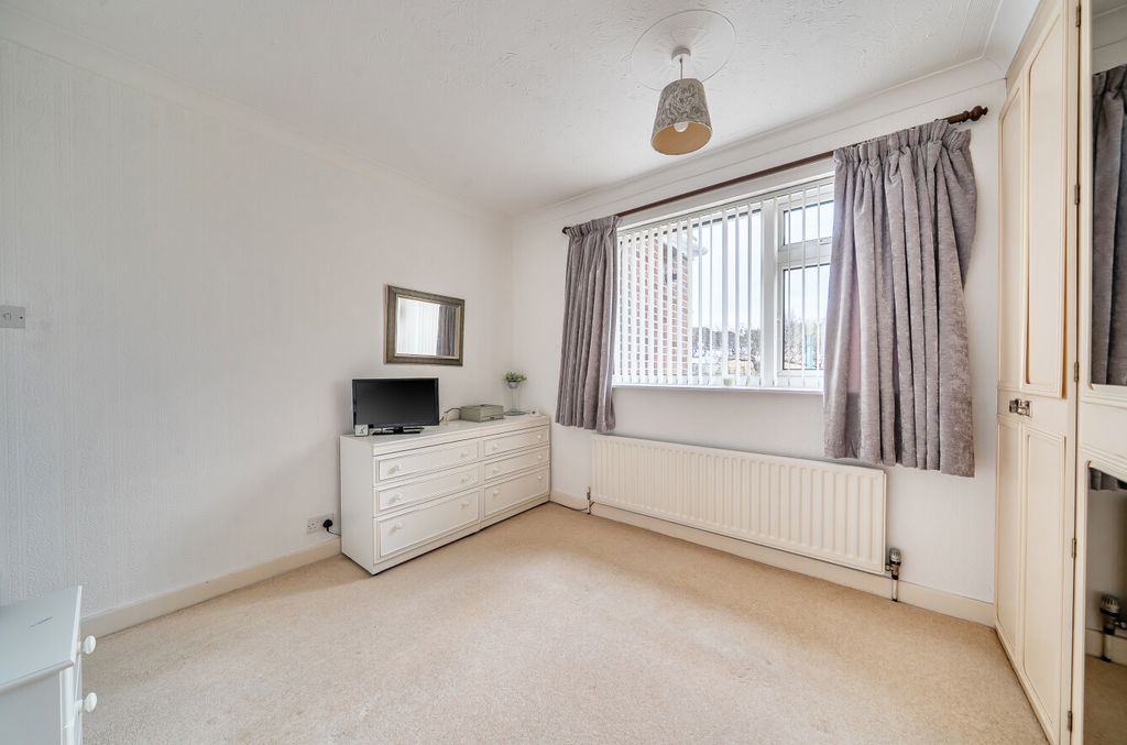 Additional image 12 of 3 bed bungalow for saleBeverstone Grove, Lawn, Swindon SN3
