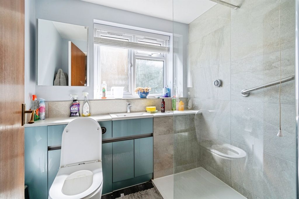 Additional image 7 of 3 bed detached bungalow for saleConway Road, Chippenham SN14