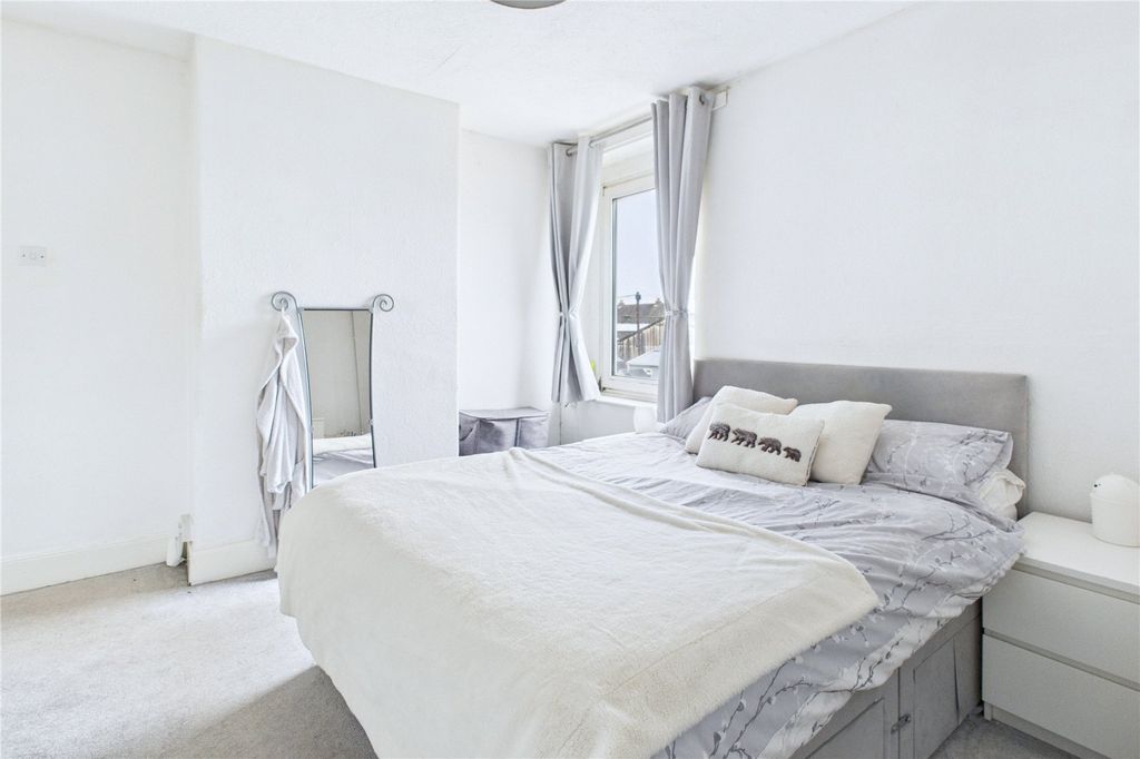 Additional image 12 of 2 bed terraced house for saleEdinburgh Street, Gorse Hill, Swindon SN2