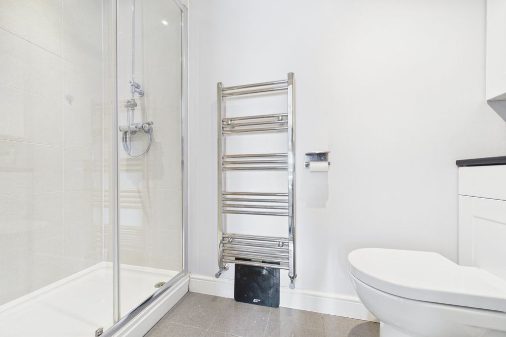 Additional image 9 of 4 bed terraced house for saleSwanley Mews, Broad Lane, Bracknell, Berkshire RG12