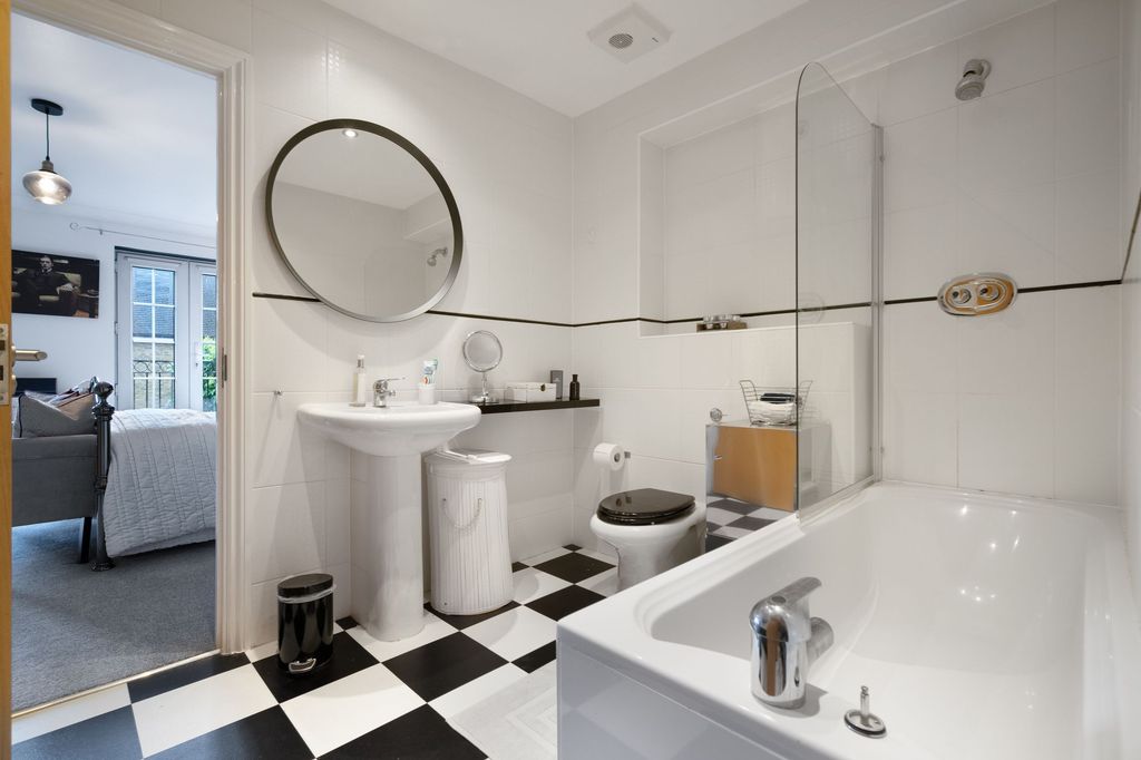 Additional image 9 of 4 bed terraced house for saleFernbank Road, Ascot SL5