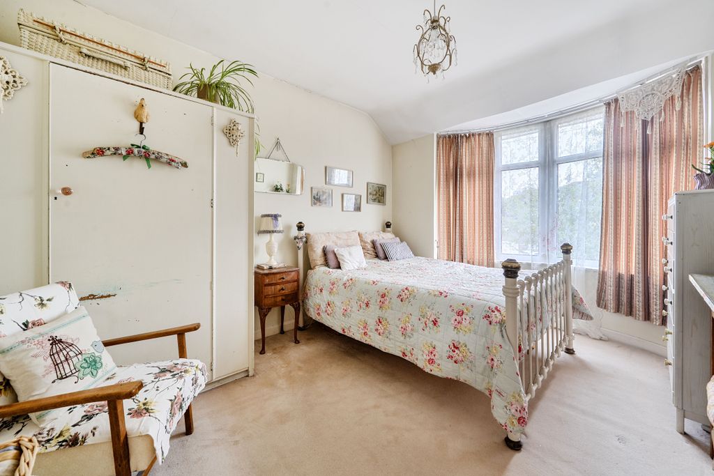 Additional image 7 of 3 bed semi-detached house for saleAlvescot Road, Old Walcot, Swindon SN3