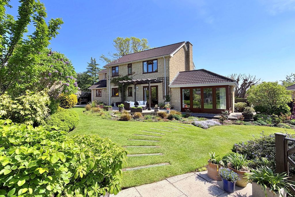 4 bed detached house for saleWestwood, Bradford-On-Avon BA15