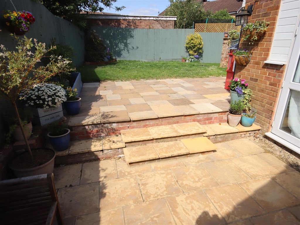 Additional image 17 of 4 bed semi-detached house for saleHolland Close, Chippenham SN15