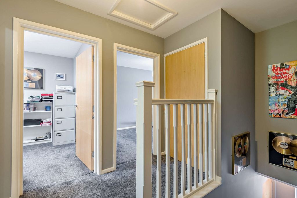 Additional image 2 of 2 bed flat for saleErmin Mews, Swindon SN3