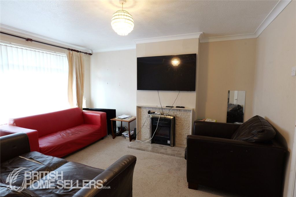 Additional image 5 of 3 bed semi-detached house for saleHewitt Close, Swindon, Wiltshire SN3
