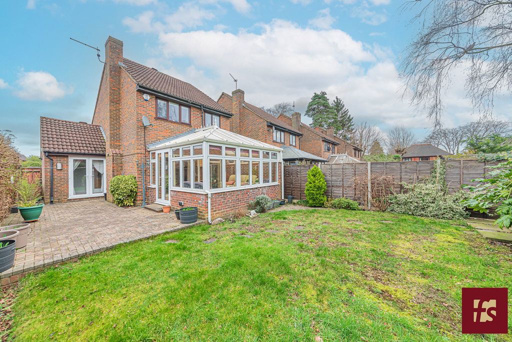 Additional image 13 of 3 bed link detached house for saleHorsham Road, Owlsmoor, Sandhurst GU47