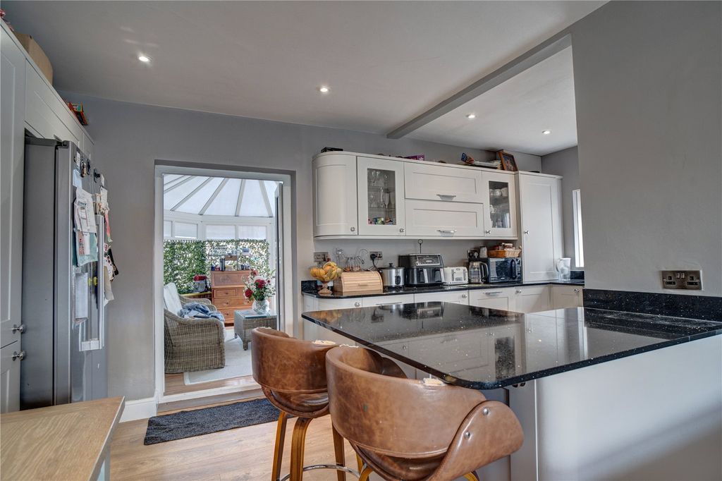 Additional image 2 of 3 bed semi-detached house for salePerry's Lane, Wroughton, Swindon, Wiltshire SN4
