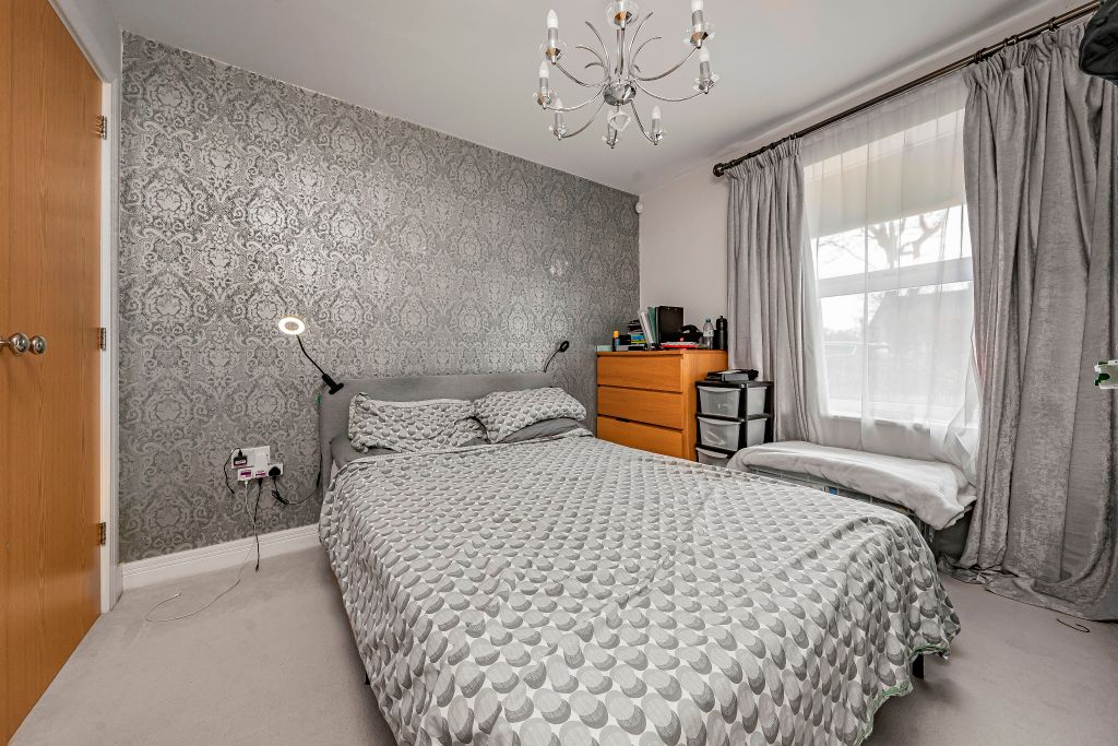 Additional image 8 of 2 bed flat for saleFernbank Road, Ascot SL5