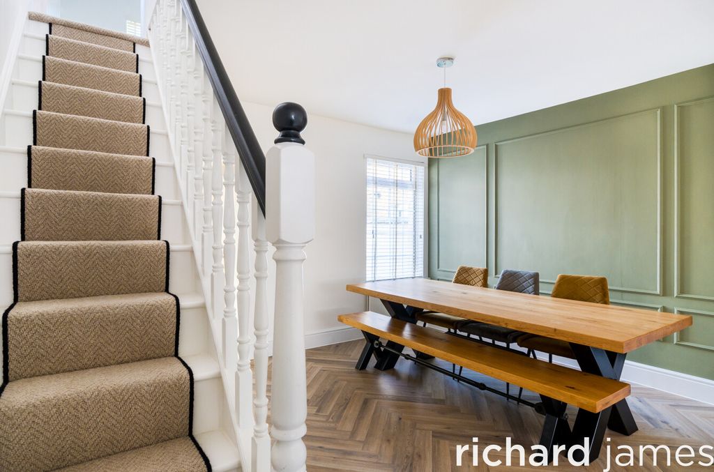 Additional image 9 of 4 bed end terrace house for saleChurch Walk South, Rodbourne Cheney, Swindon SN2