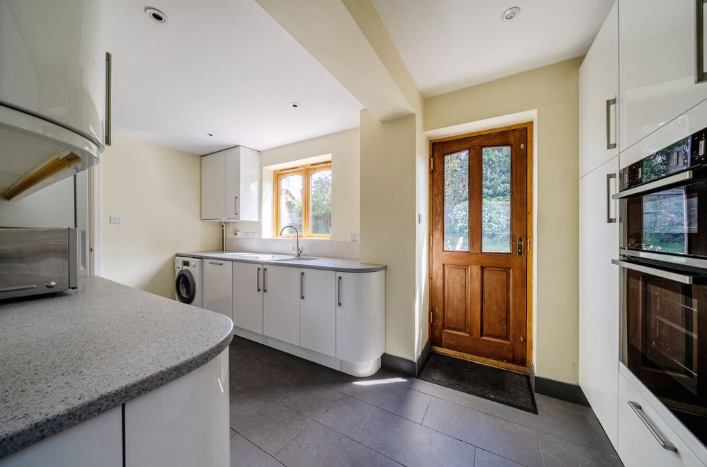 Additional image 11 of 3 bed end terrace house for saleStevenson Drive, Binfield, Bracknell RG42