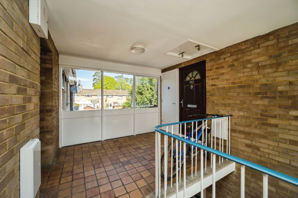 Additional image 4 of 1 bed flat for saleUffington Drive, Bracknell RG12