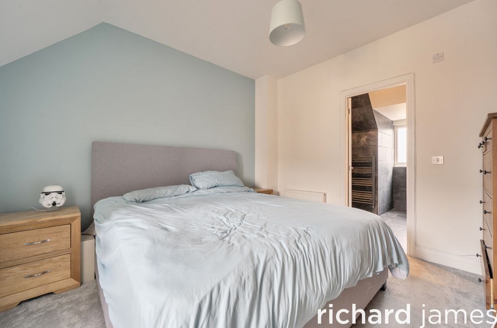 Additional image 11 of 4 bed end terrace house for salePiernik Close, Haydon End, Swindon SN25