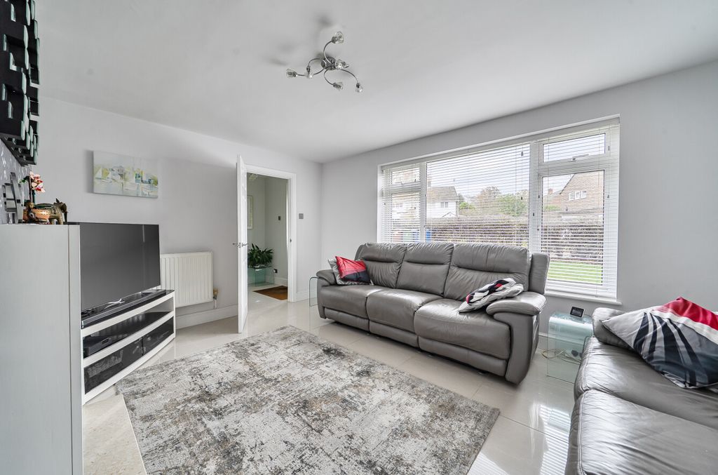 Additional image 16 of 3 bed semi-detached house for saleRossett Close, Bracknell, Berkshire RG12