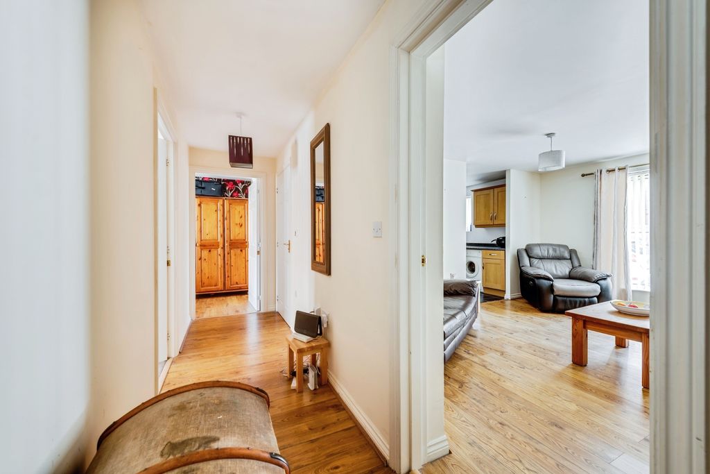 Additional image 12 of 2 bed flat for saleYersin Court, Swindon SN1