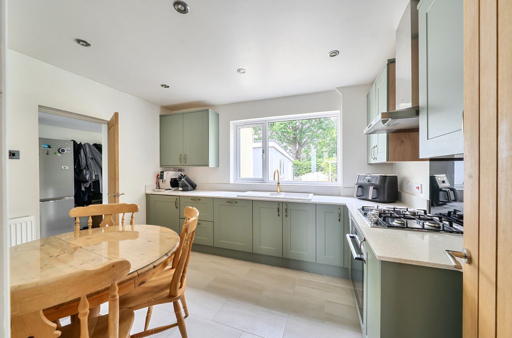 Additional image 5 of 3 bed semi-detached house for saleChurchward Avenue, Swindon, Wiltshire SN2