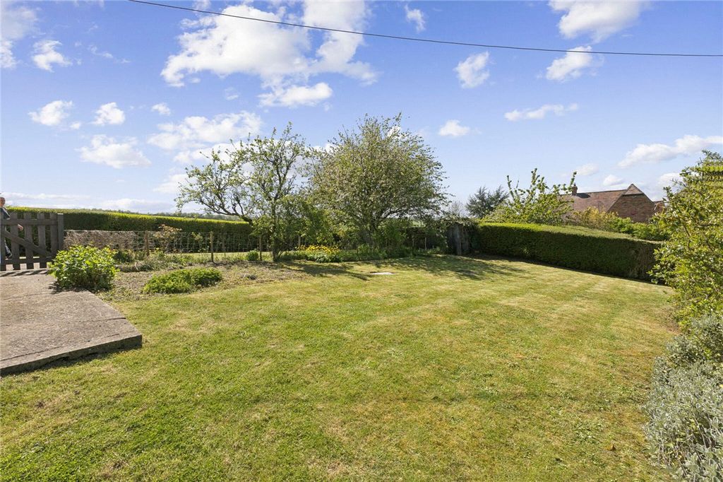 Additional image 4 of 4 bed semi-detached house for saleHinton Parva, Swindon, Wiltshire SN4