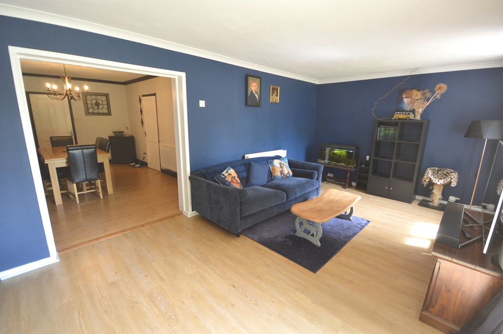 Additional image 3 of 3 bed semi-detached house for saleFairfield Road, Salisbury SP1