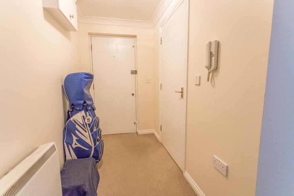 Additional image 5 of 1 bed flat for salePaddock House, Burleigh Road, Ascot, Berkshire SL5