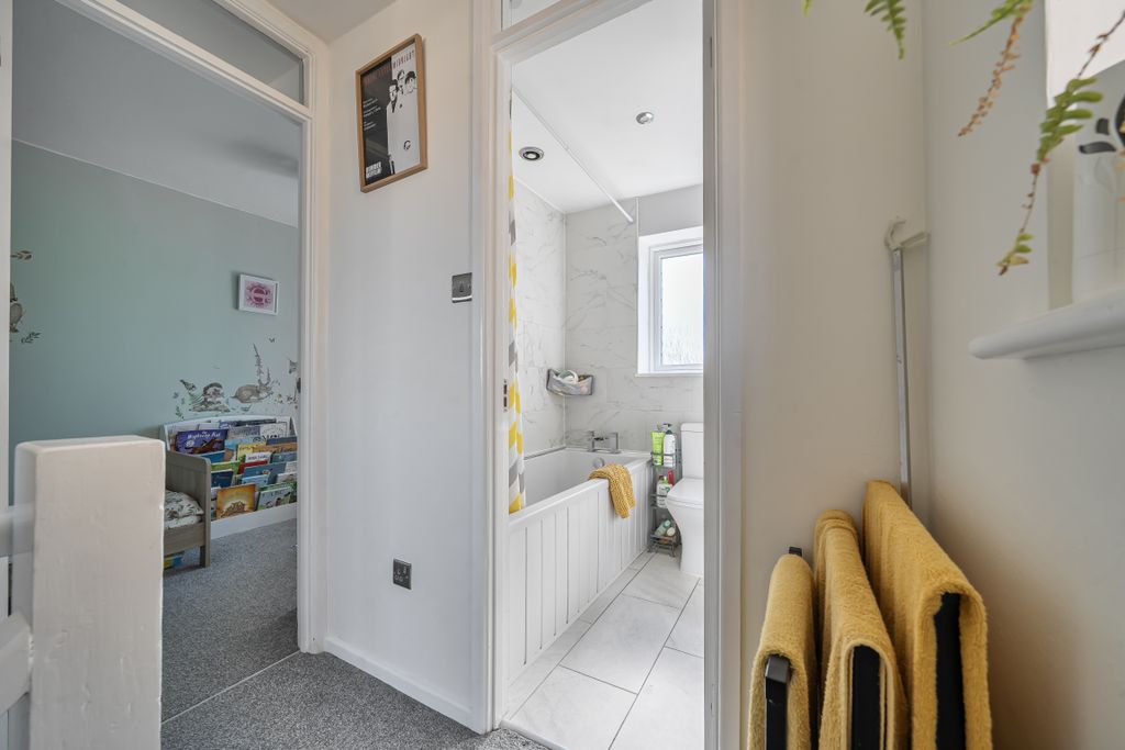Additional image 9 of 2 bed end terrace house for saleRamsthorn Close, Woodhall Park, Swindon SN2