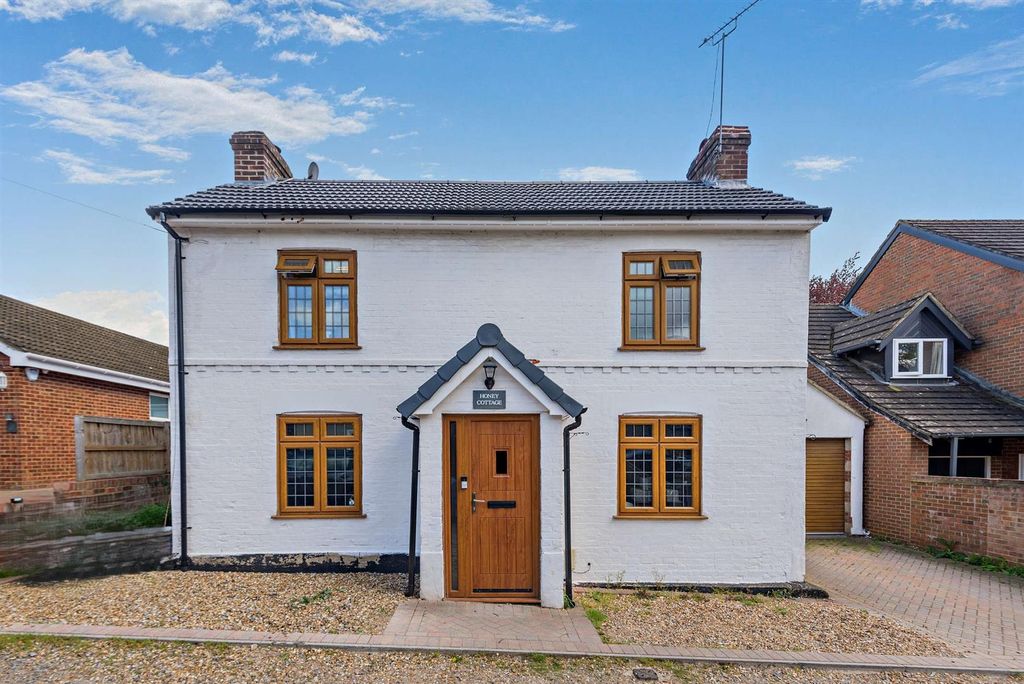 4 bed detached house for saleNewtown Road, Sandhurst GU47