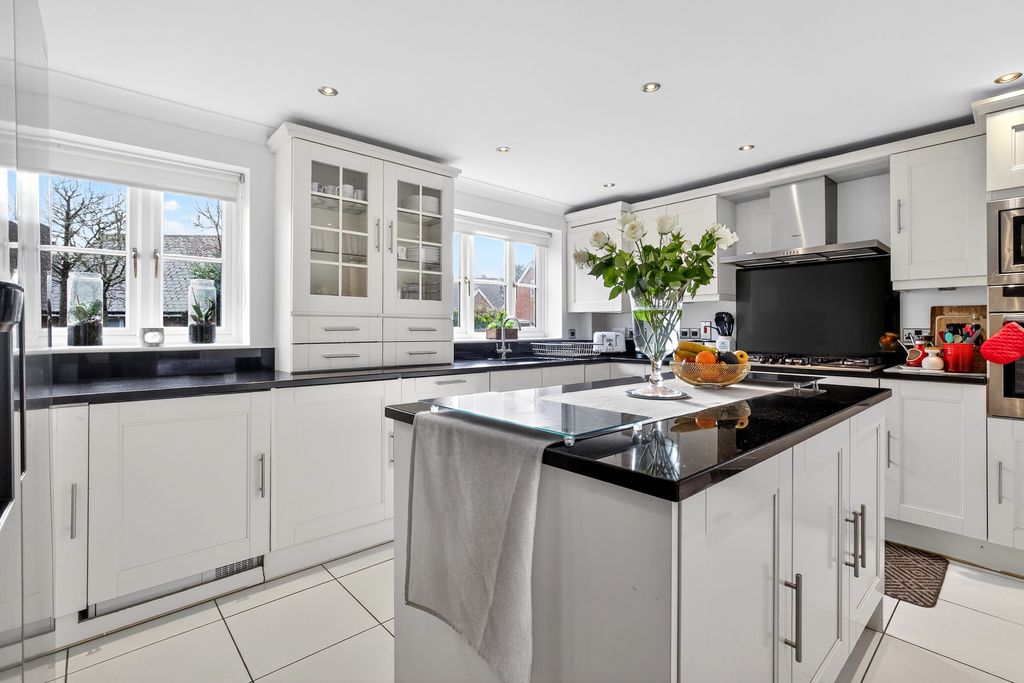 Additional image 6 of 4 bed detached house for saleMartins Rise, Whiteparish, Salisbury SP5